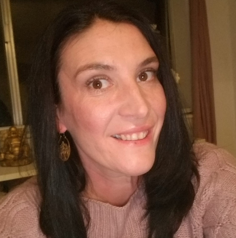 Meet your Posher, Angela